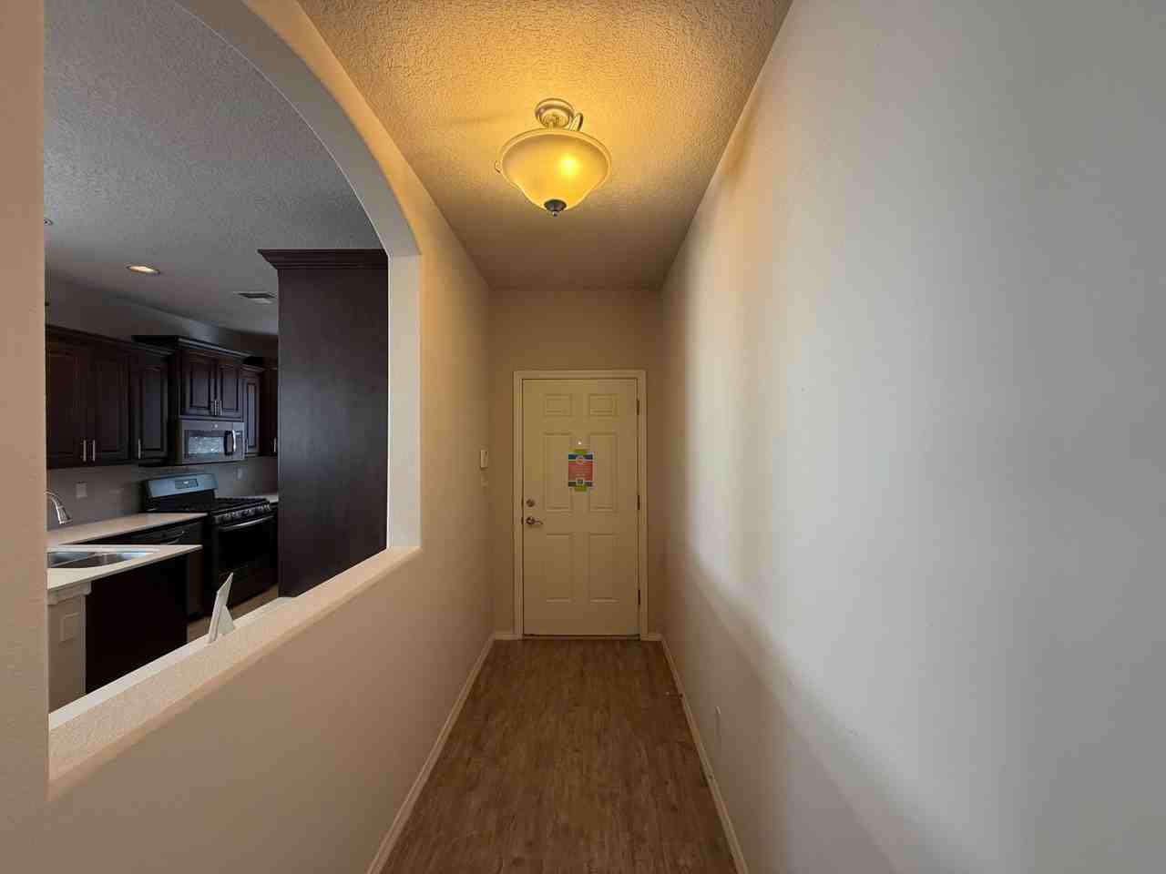 5815 Mafraq Ave Nw - Photo 4 of 33