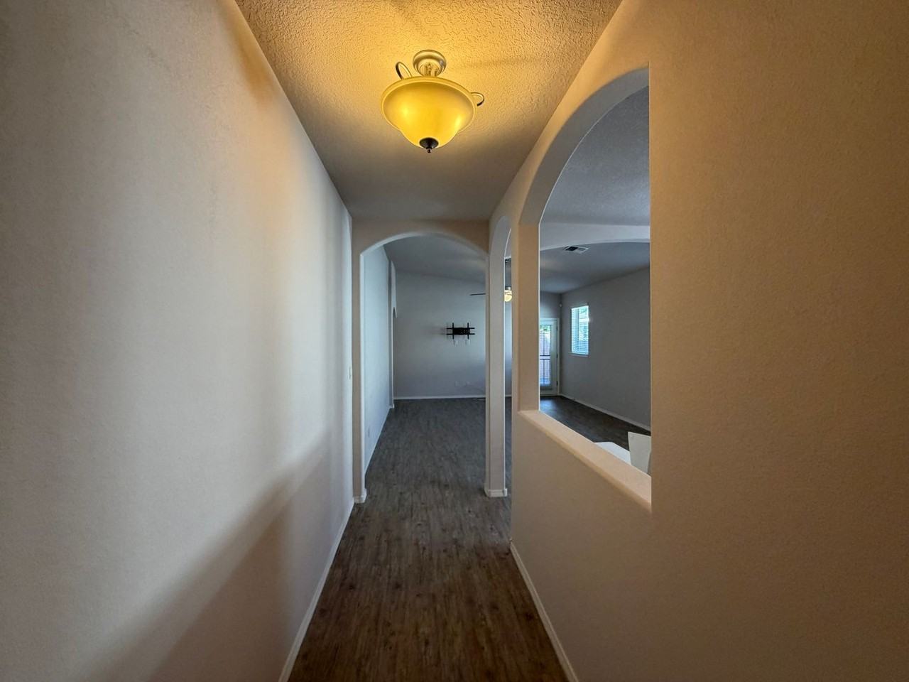 5815 Mafraq Ave Nw - Photo 5 of 33