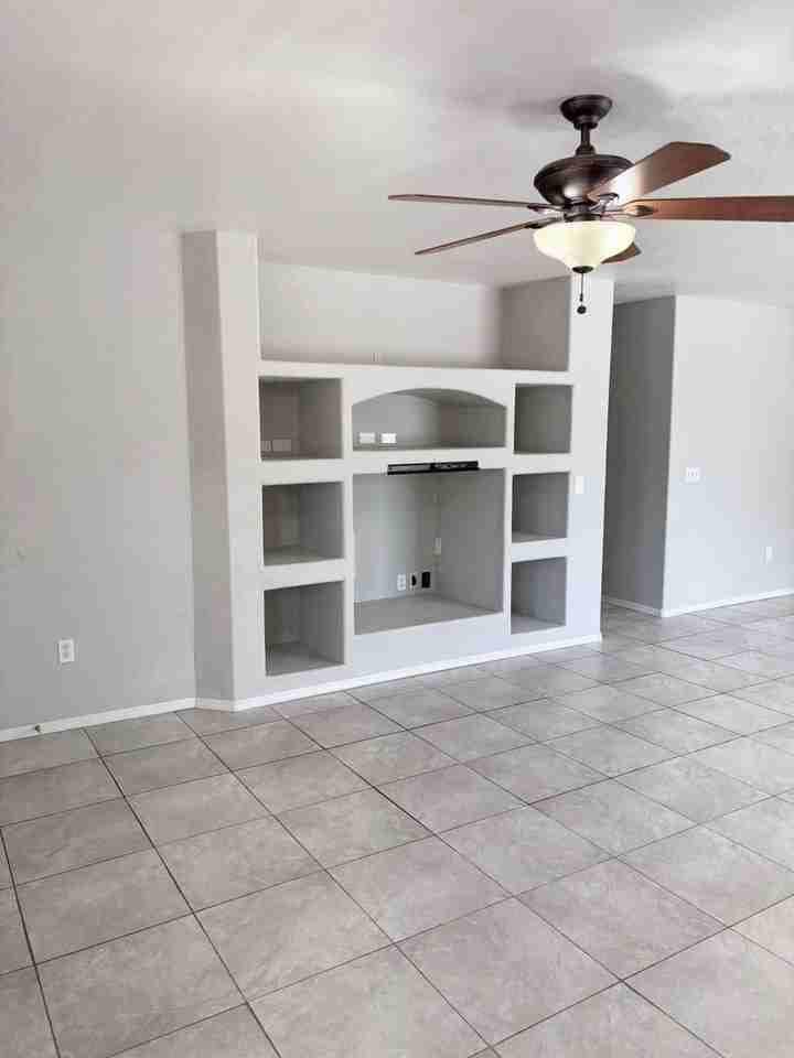 2247 S Gordon - Photo 5 of 21