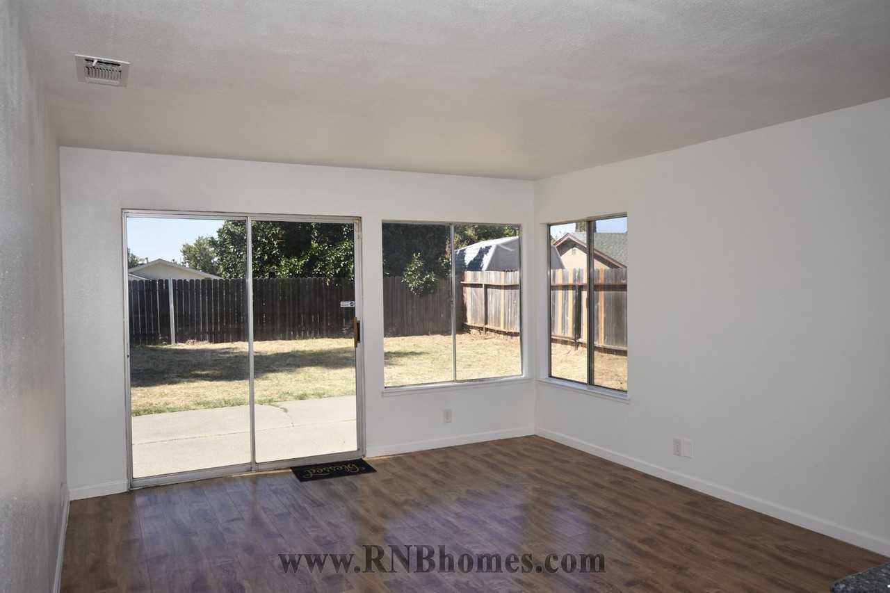 6847 Red Maple Way - Photo 6 of 22