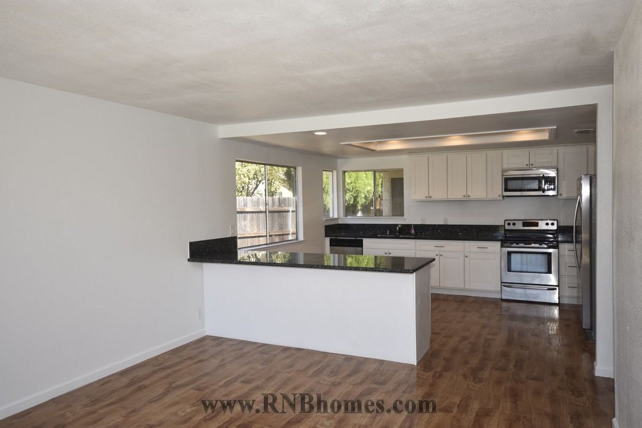 6847 Red Maple Way - Photo 7 of 22