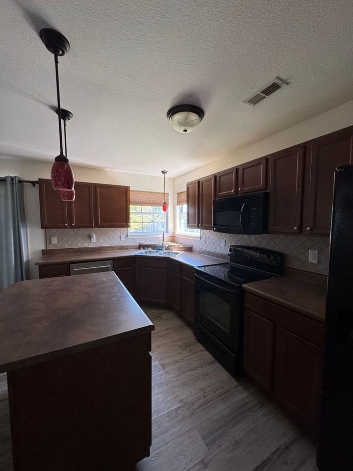 3511 Tuscany Rdg - Photo 4 of 9