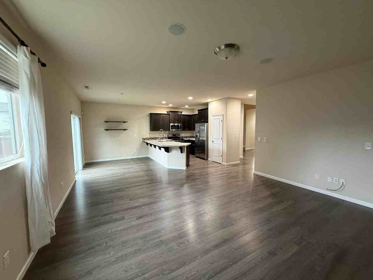 12622 Ne 49th Way - Photo 5 of 23