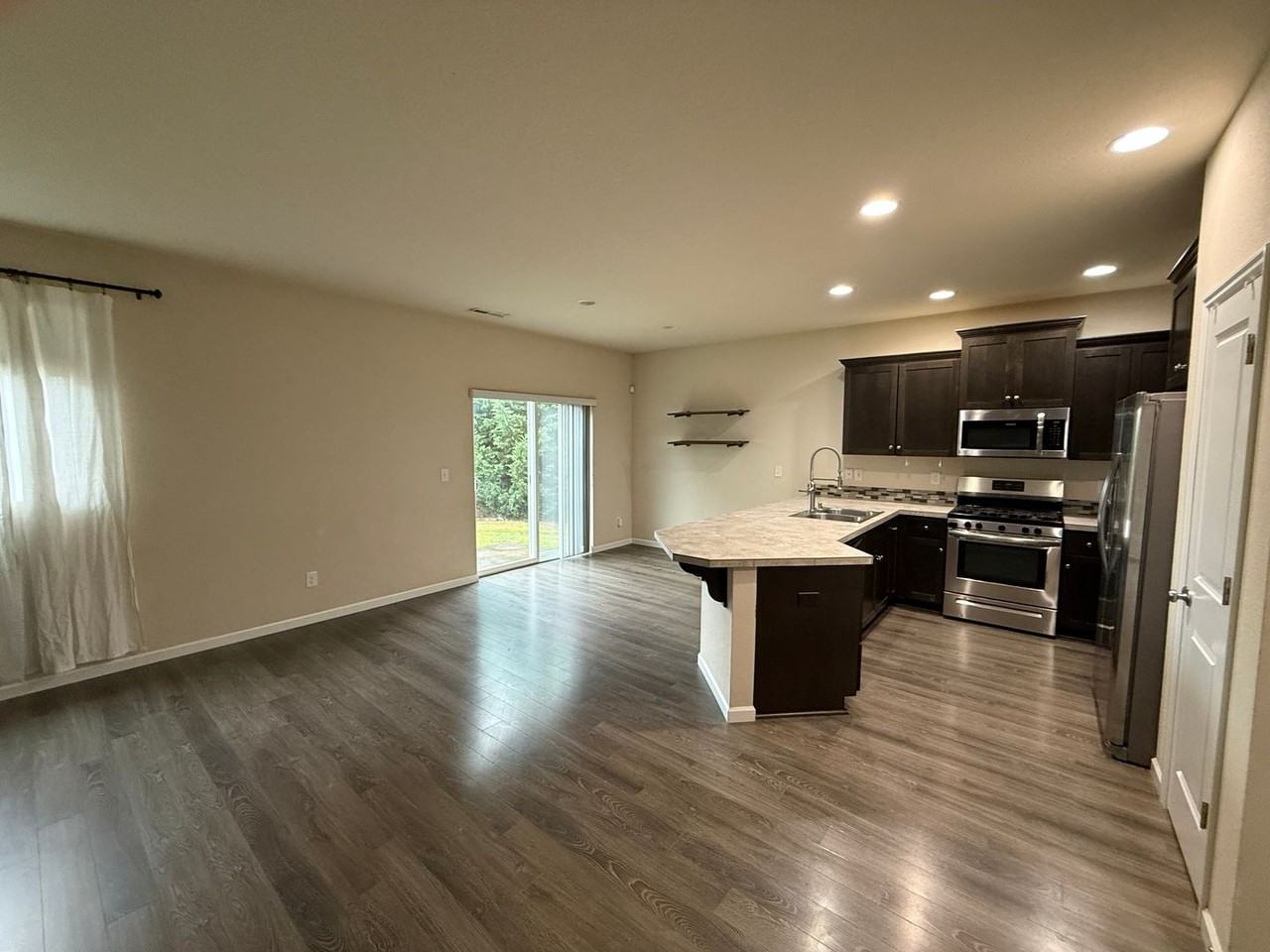 12622 Ne 49th Way - Photo 6 of 23
