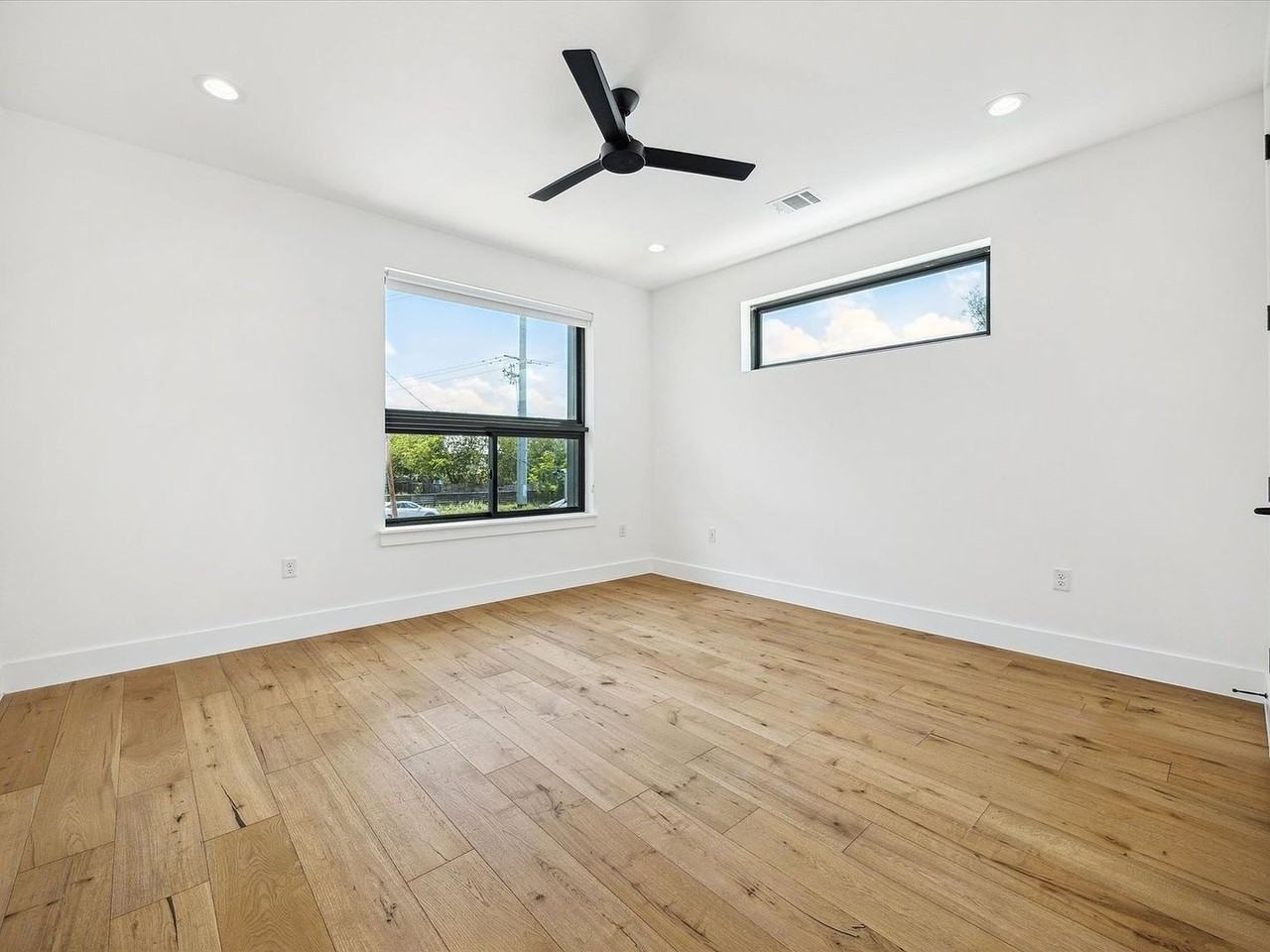 4901 Santa Anna St - Photo 7 of 20