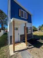 featured image of 520 Canby St