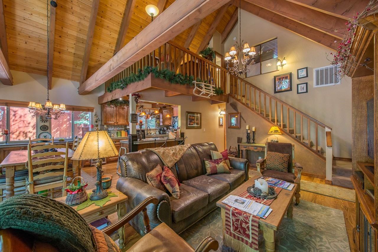 14013 Tyrol Rd - Photo 4 of 18