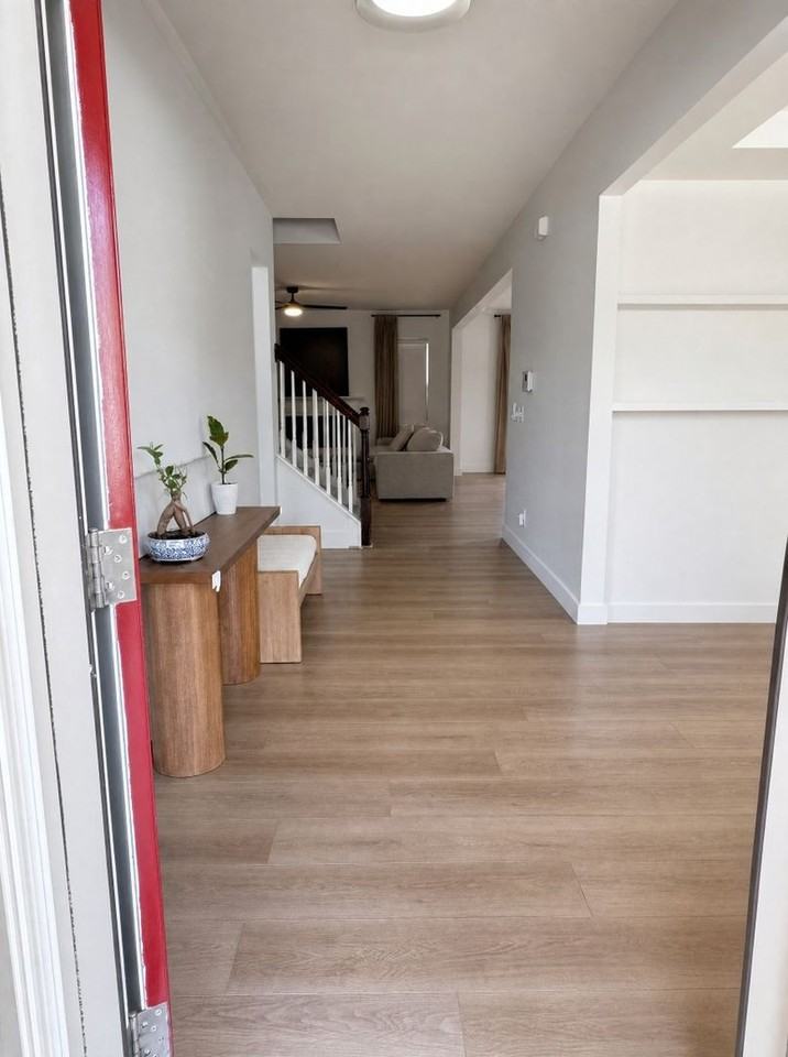 1402 Lena Ln - Photo 2 of 47