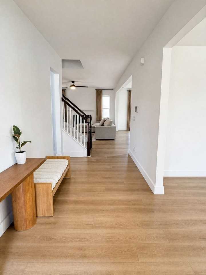 1402 Lena Ln - Photo 3 of 47