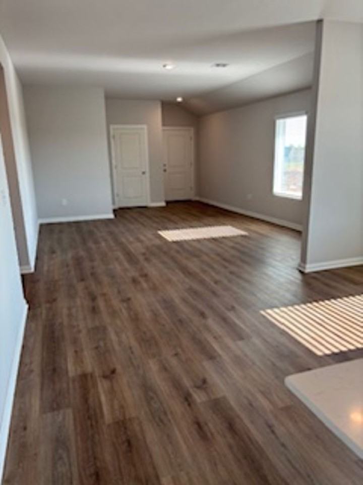 2940 Nw 195th Pl - Photo 5 of 15