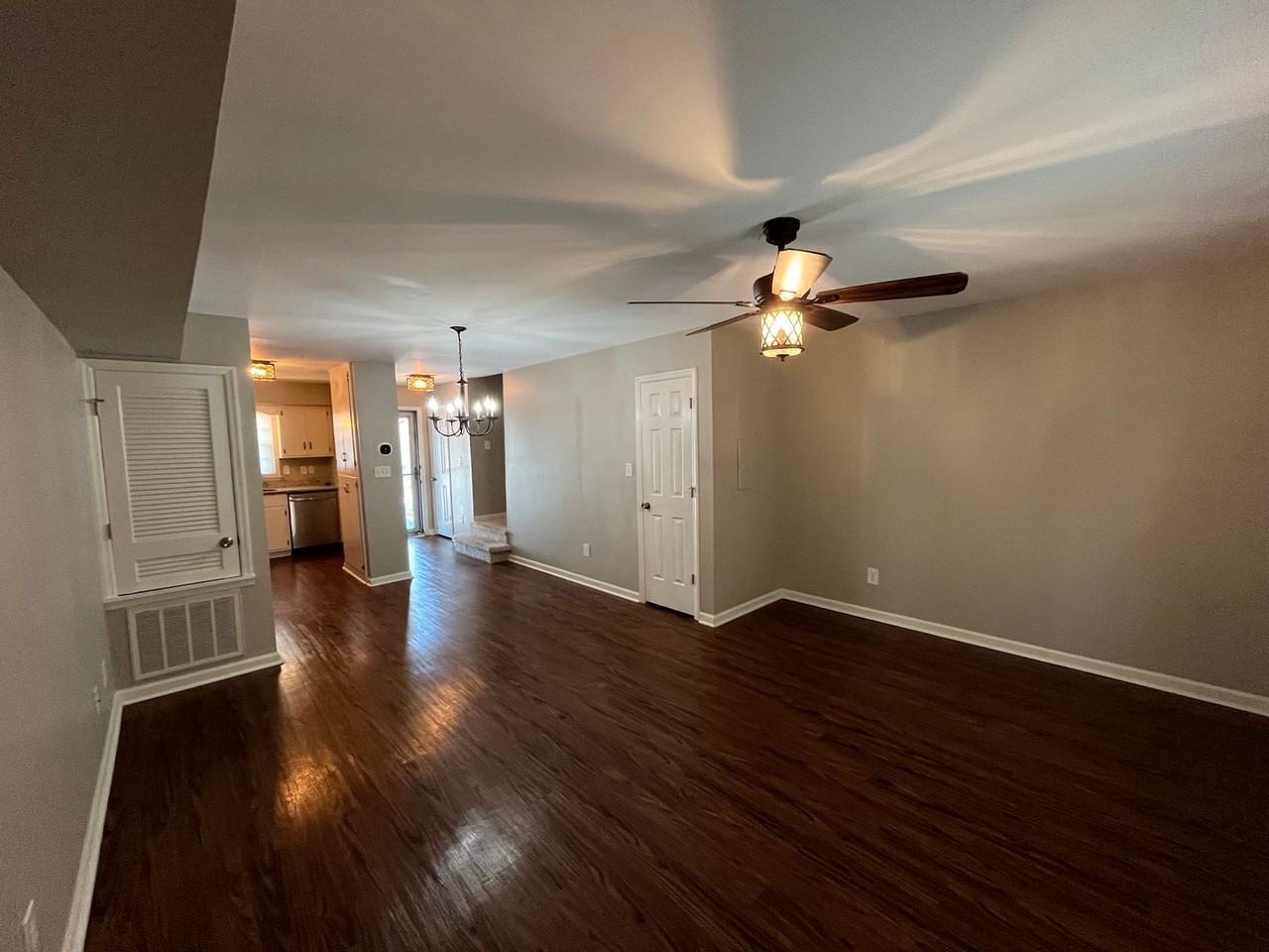 220 Marinawoods Dr Se #C - Photo 2 of 12
