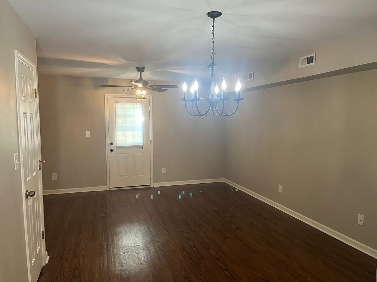 220 Marinawoods Dr Se #C - Photo 3 of 12