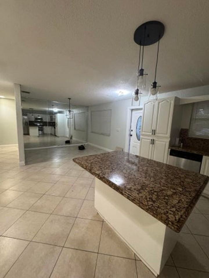 1780 16th Ave N - Photo 3 of 14