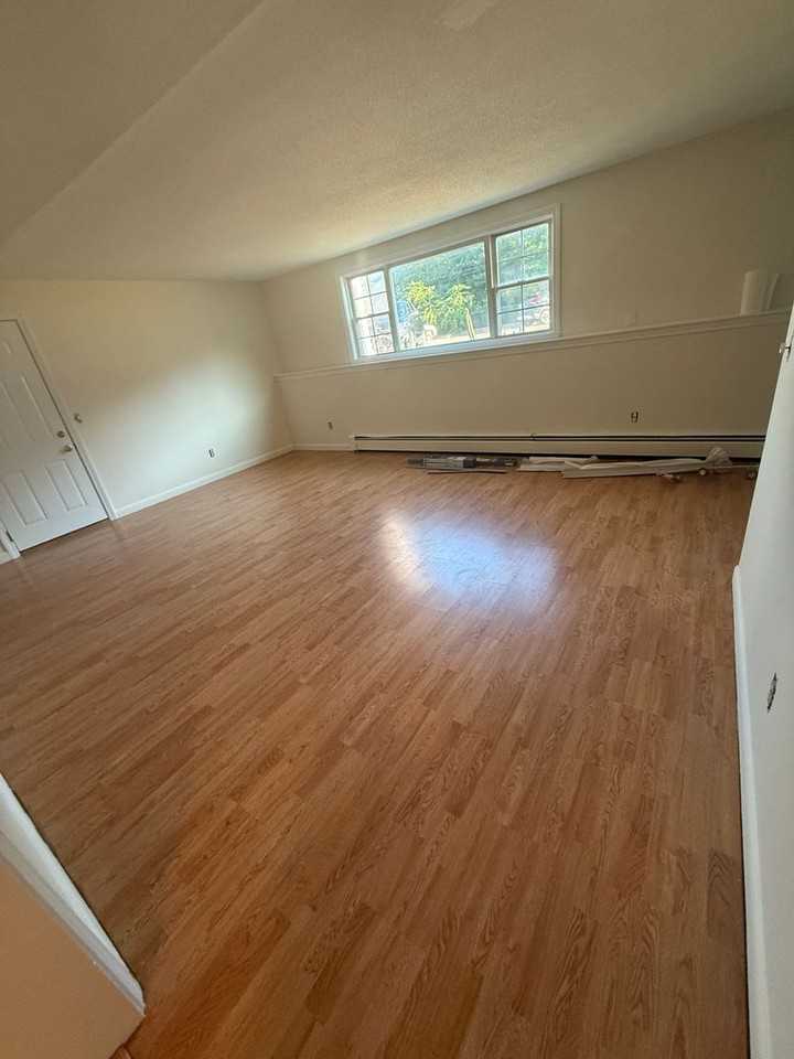 7 Edwards Ave #C - Photo 5 of 6