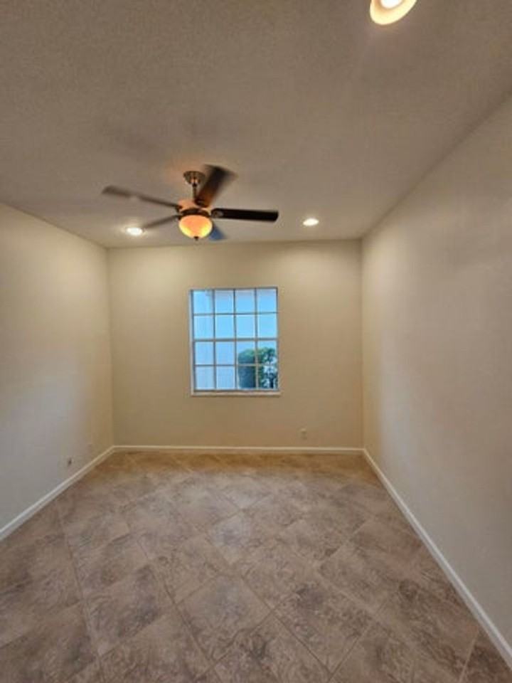 121 Palmfield Way - Photo 5 of 14
