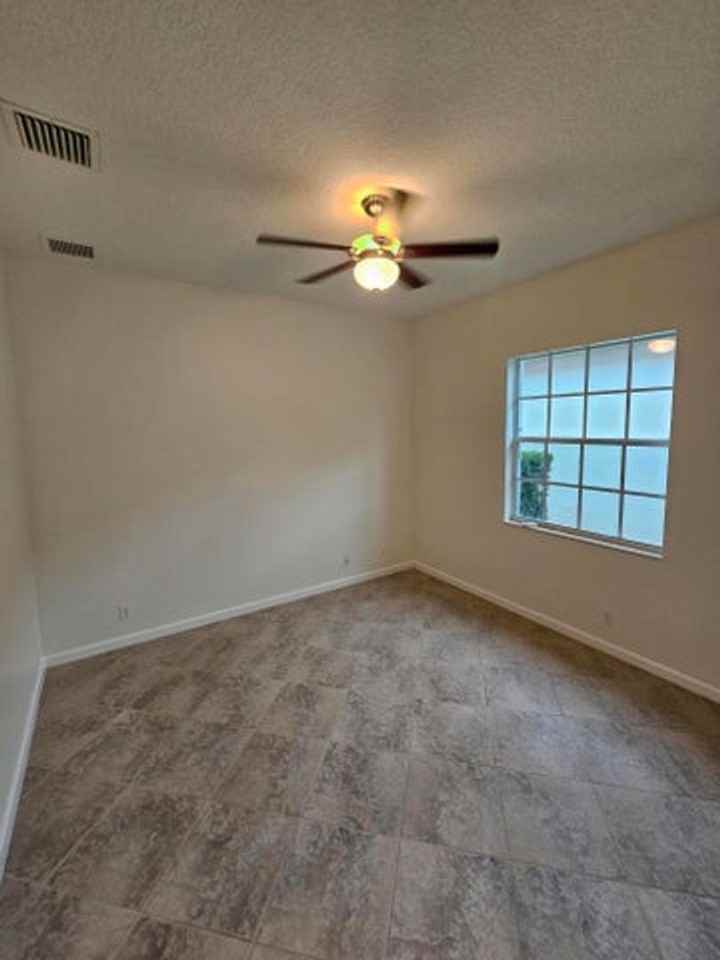 121 Palmfield Way - Photo 6 of 14