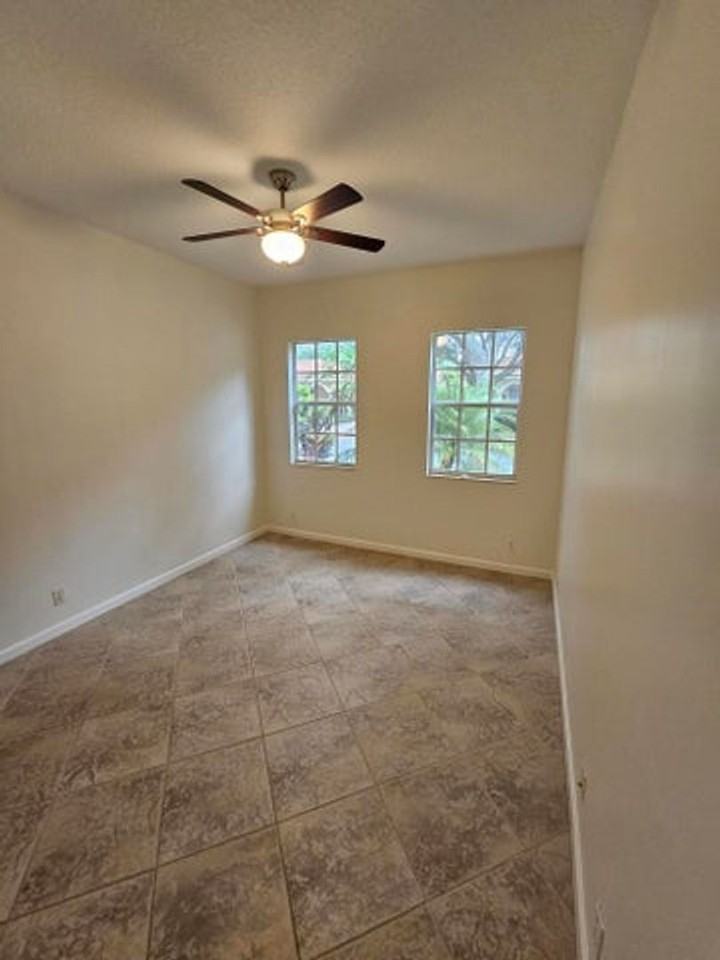 121 Palmfield Way - Photo 7 of 14