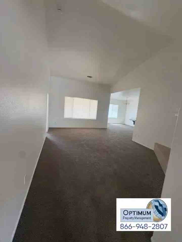 13232 Overland Way - Photo 5 of 34