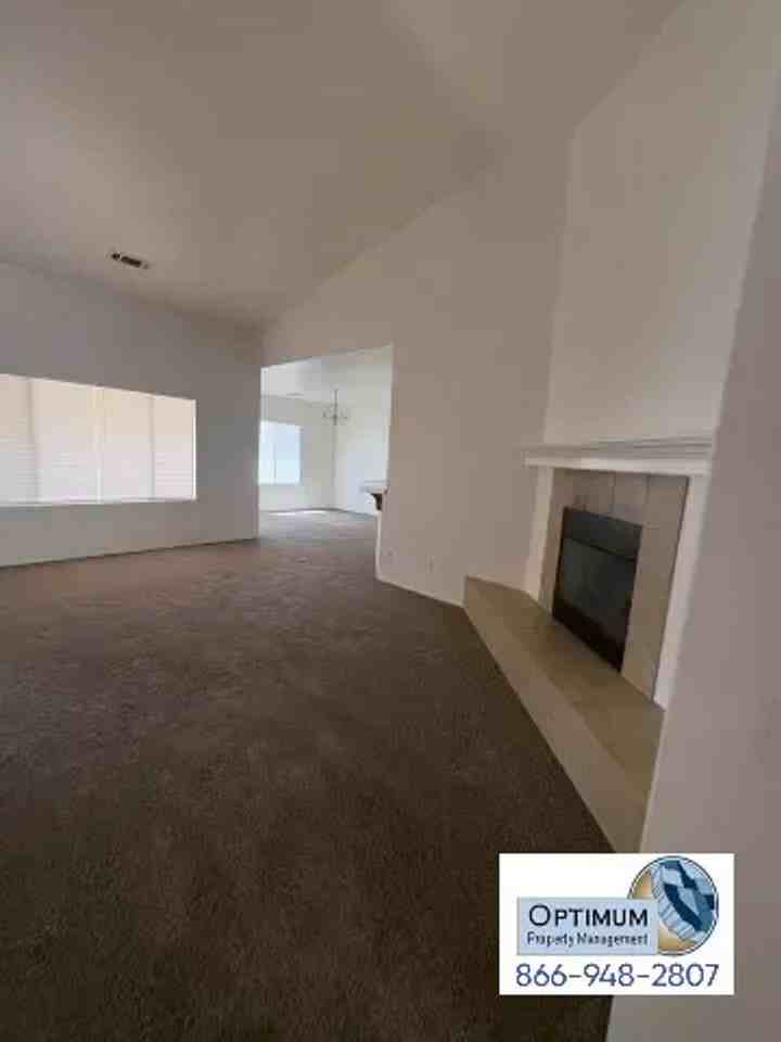 13232 Overland Way - Photo 7 of 34