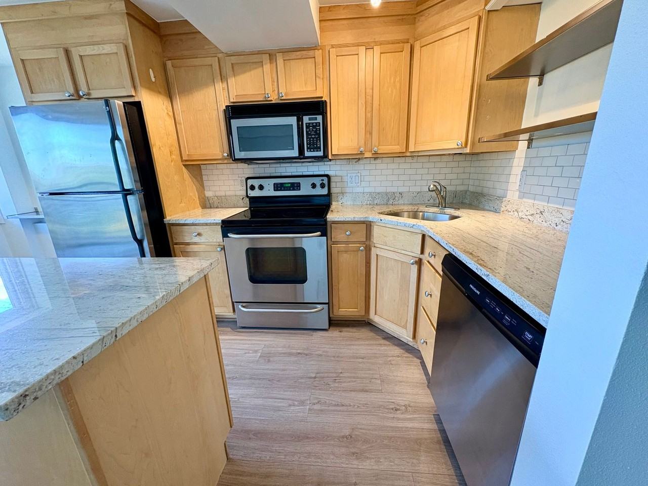 1601 Taylor Ave N #302 - Photo 5 of 19