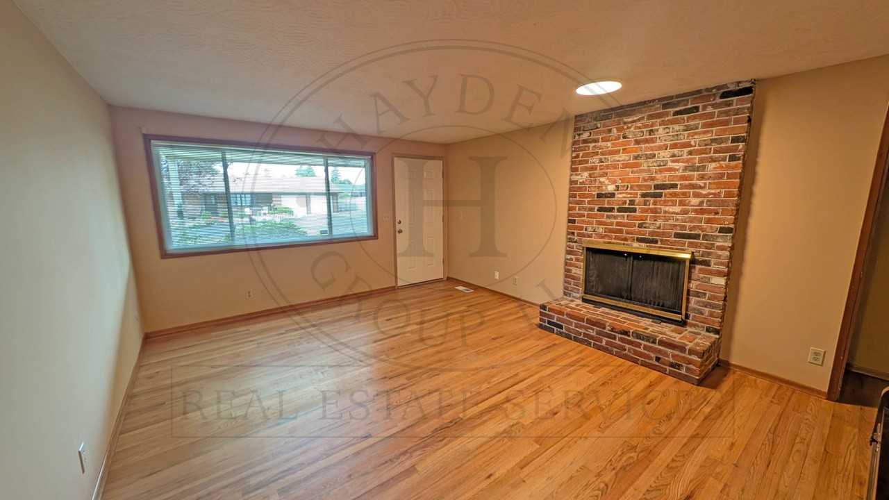 15166 Se Topaz Ave - Photo 2 of 24