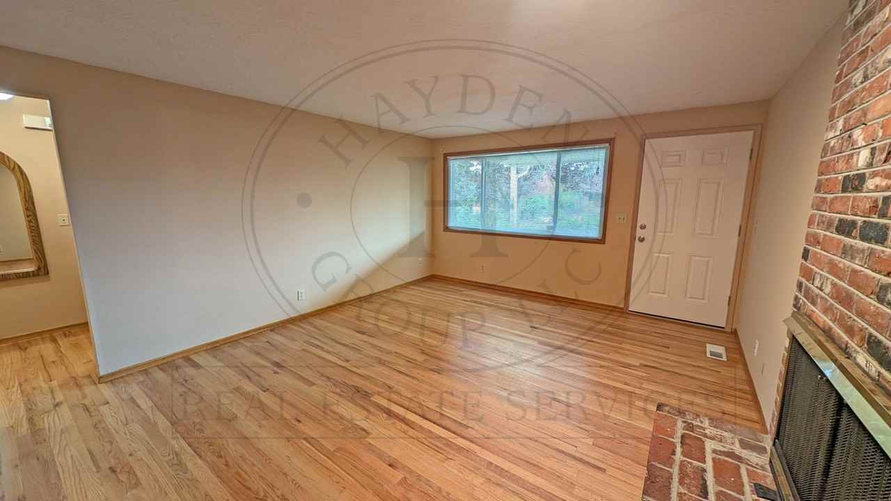 15166 Se Topaz Ave - Photo 4 of 24