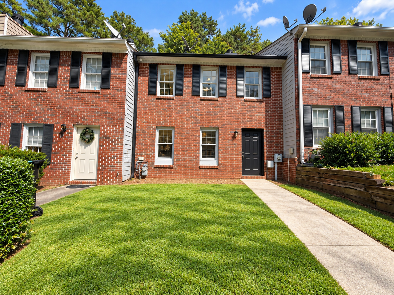 2761 Northwood Ct Sw