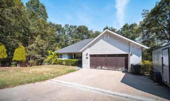 featured image of 19300 Lackey Ln
