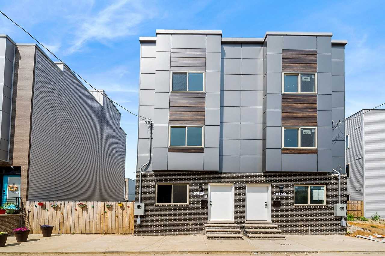 2156 N Randolph St - Photo 7 of 34