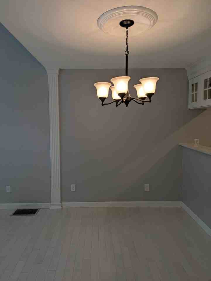 56 Glengarry Dr - Photo 6 of 20