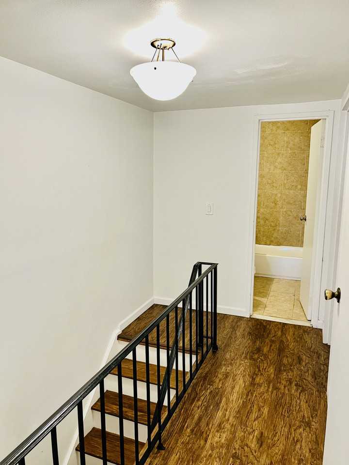 243 W Post Rd #V - Photo 7 of 9