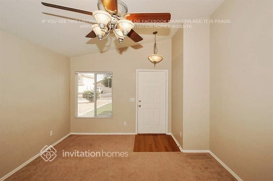 12230 W Aster Dr - Photo 3 of 21