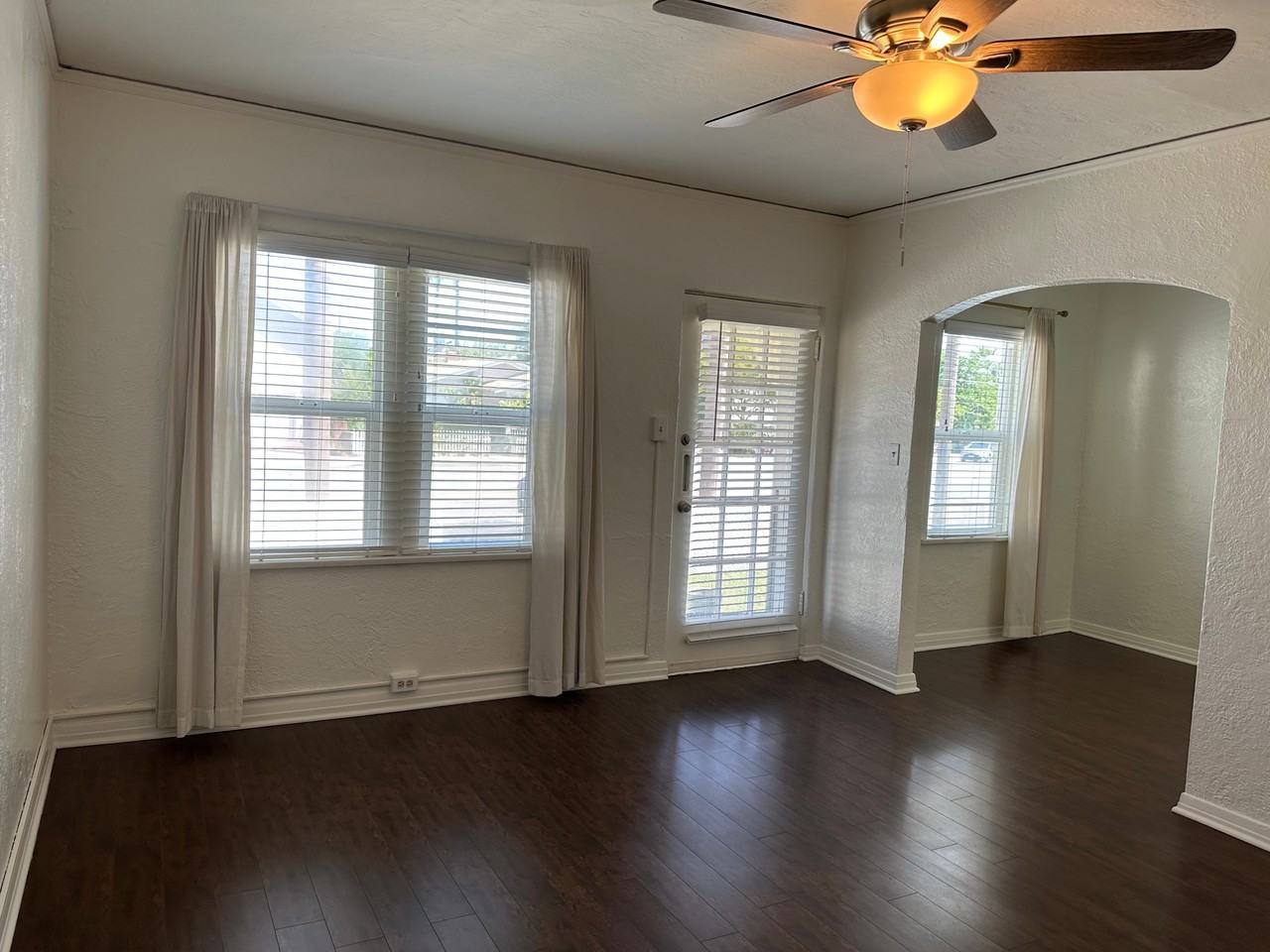 208 E Birch St #208 - Photo 3 of 30
