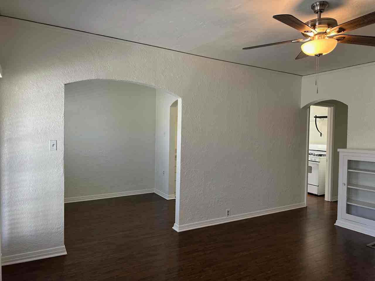 208 E Birch St #208 - Photo 4 of 30