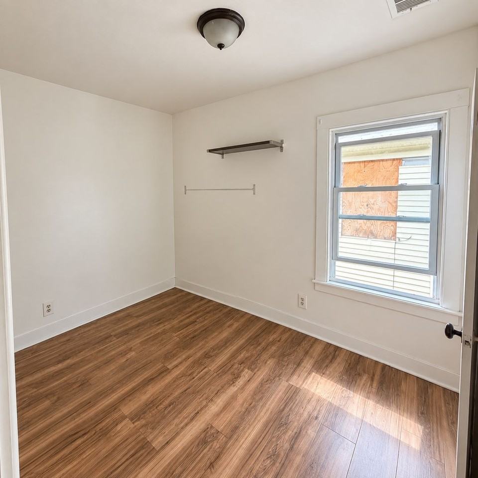 Zillow - Photo 7 of 50