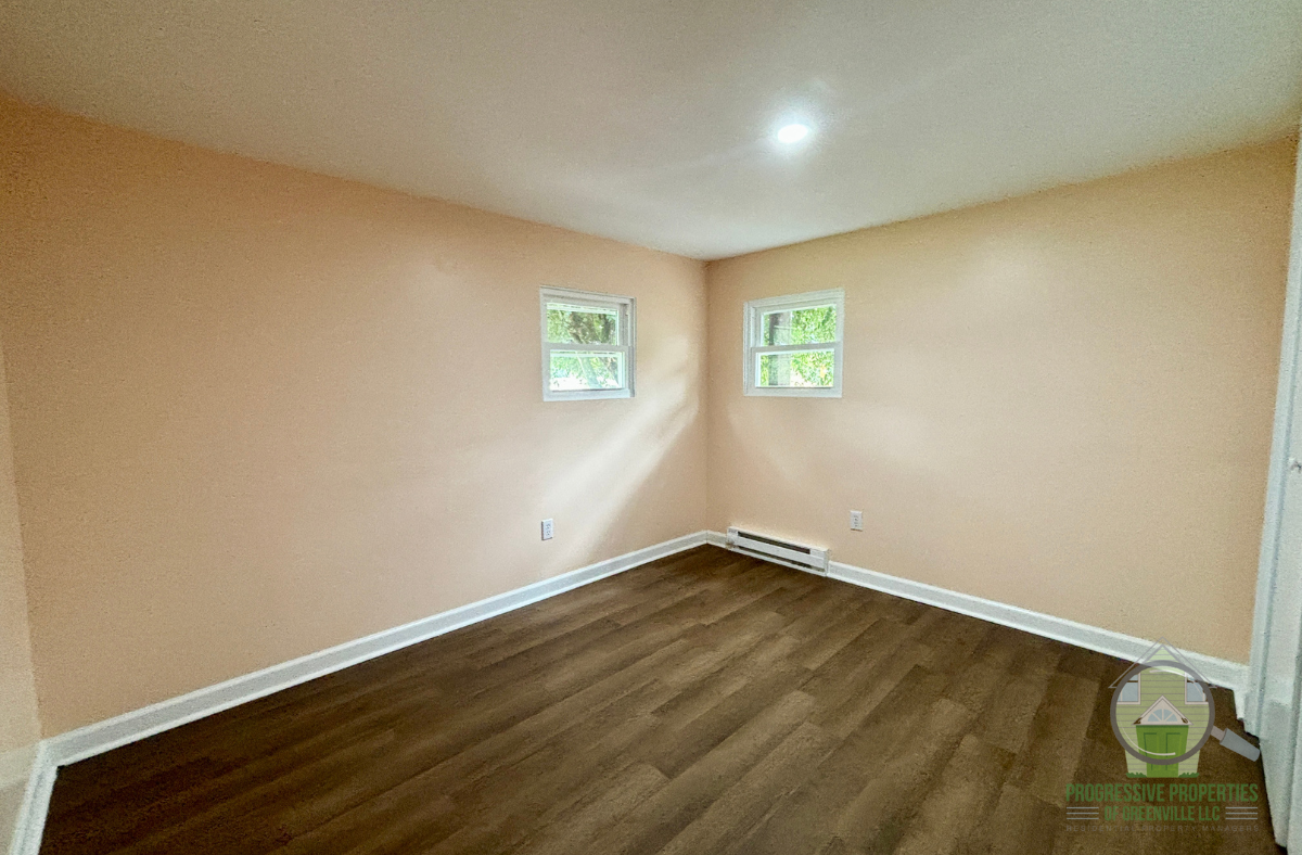 8 Hallcox St #1 - Photo 5 of 8