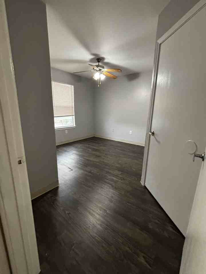 3817 S. Veterans Blvd-917 #917-60 - Photo 4 of 12