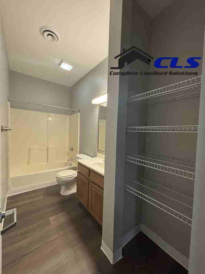 1400 North Avenue - 230 #230 - Photo 3 of 8