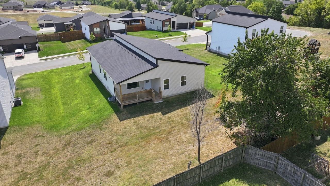 2705 W Mcguffey St #1 - Photo 4 of 44