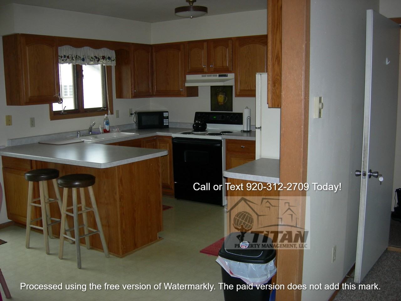 803 Harborview Ct #803 - Photo 3 of 10