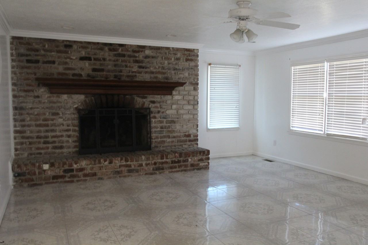 Hollis Drive 311  - 1 #1 - Photo 6 of 12