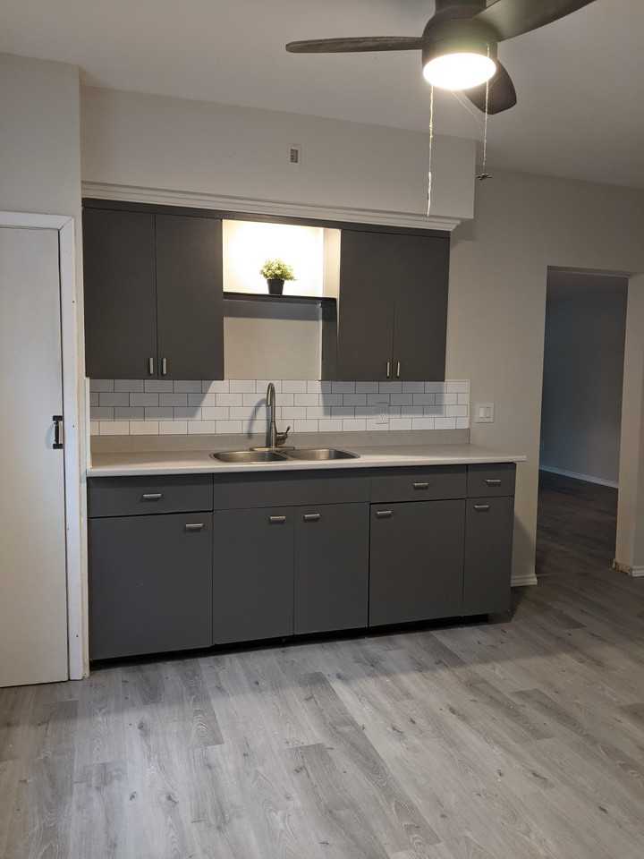 Ontario St & Eagle Ave - Photo 3 of 14