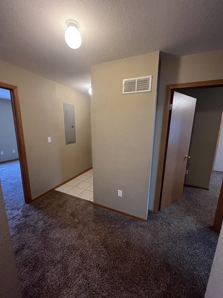 408 Ming St #C - Photo 7 of 12