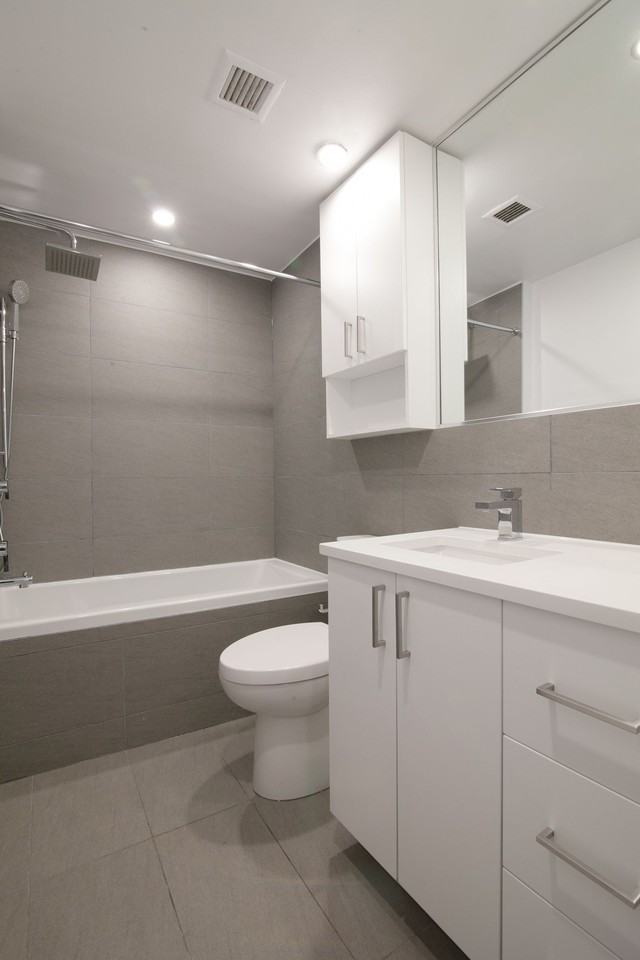 4555 Bonavista Avenue - Photo 6 of 50