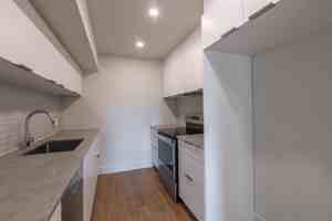 featured image of 37 Av Roosevelt