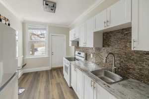 featured image of 90 Barrack St