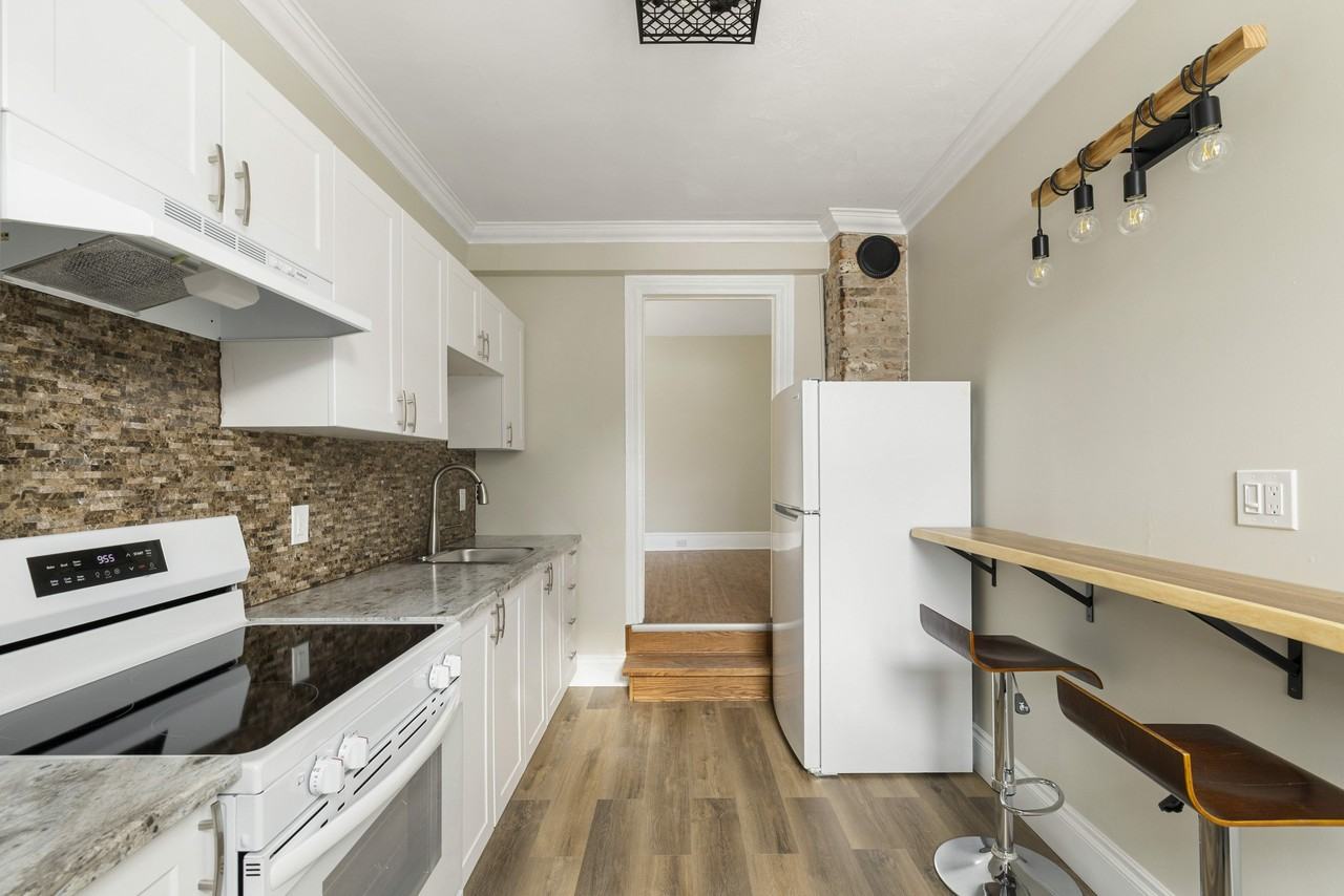 90 Barrack Street - Photo 2 of 7
