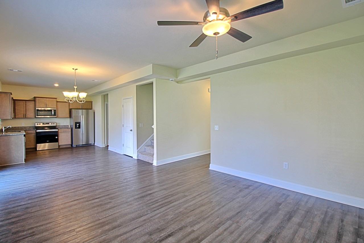 711 Mill Creek Cir #1 - Photo 7 of 33