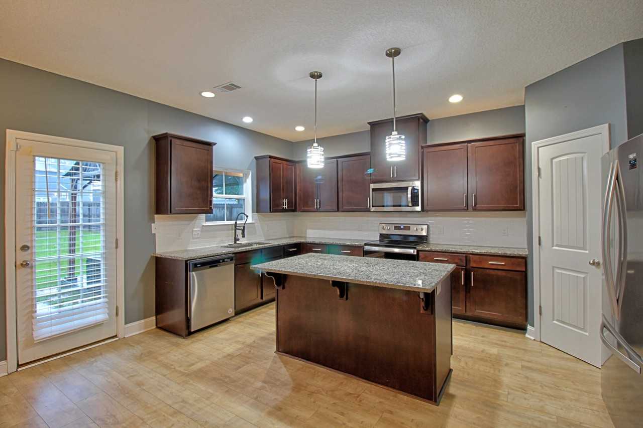432 Fairview Cir #1 - Photo 6 of 44