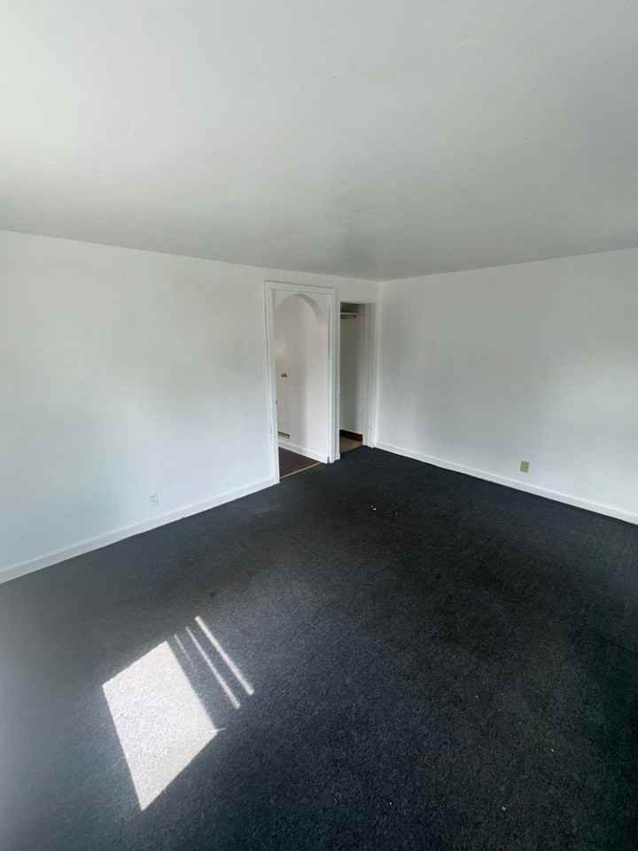 12 Lincoln Ave Apt 2nd #2ndFLLEFT - Photo 7 of 7